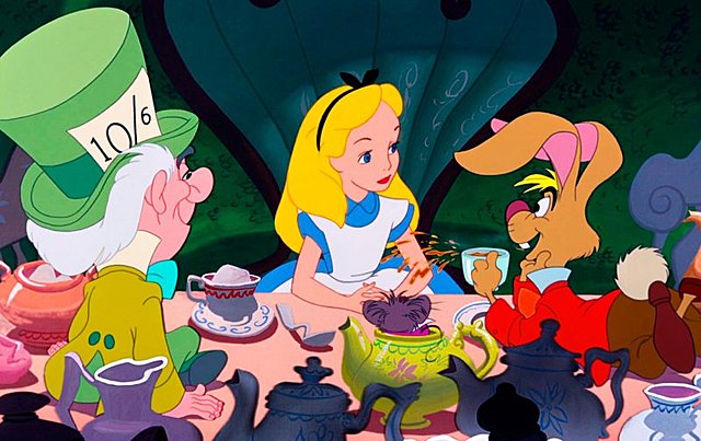 Publicación de "Alicia en el país de las maravillas"