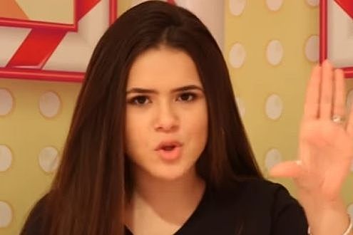 Posta seu primeiro vídeo em canal próprio no Youtube, hoje com 5,51 milhões de inscritos e mais de 140 milhões de visualizações.