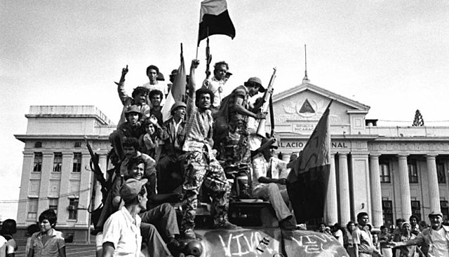 Las tropas sandinistas derrocan la dictadura de Somoza