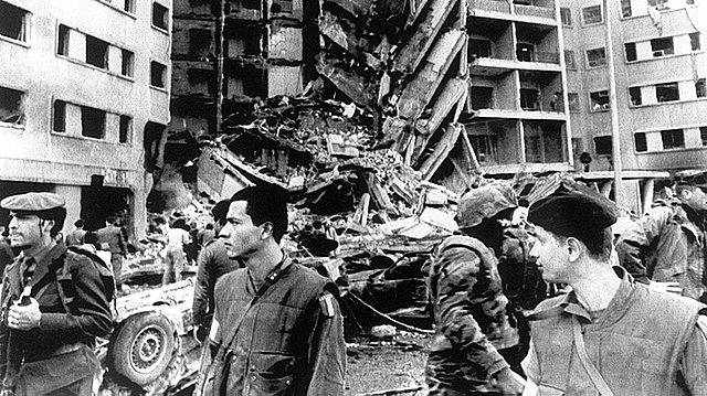 Ataque terrorista contra la embajada norteamericana en Beirut - 63 muertos