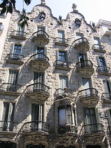 Casa Calvet (1898-1900)