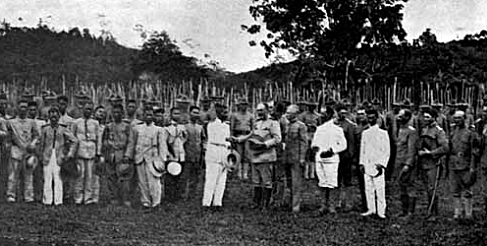 Spanish surrender the Philippines