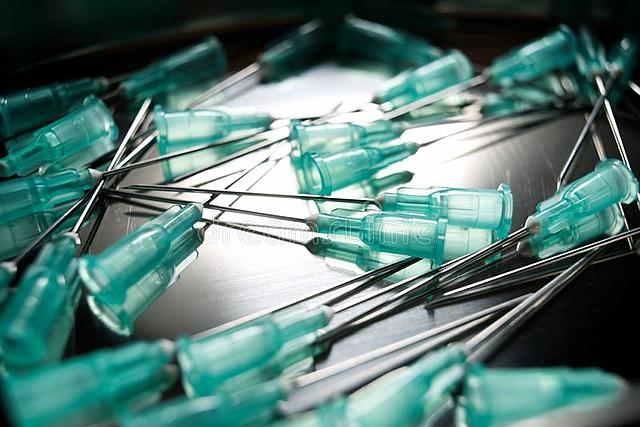 2. Ετοιμασία και έλεγχος βελονών και συριγγών