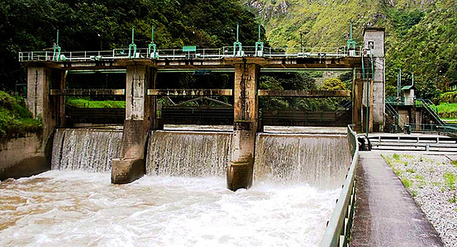 construcción de la hidroeléctrica de machupicchu ( obras mas significativas de la ingenieria civil en peru)