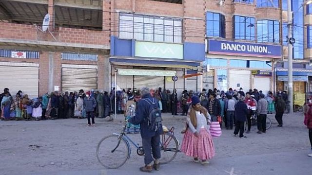 Todos los bancos pagarán bonos y rentas desde el miércoles