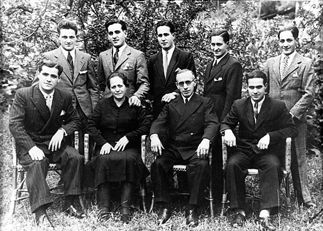 Nacimiento de Irizar.