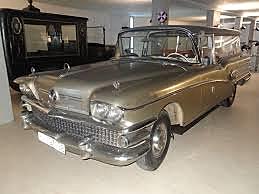 Carrozado del primer autocar