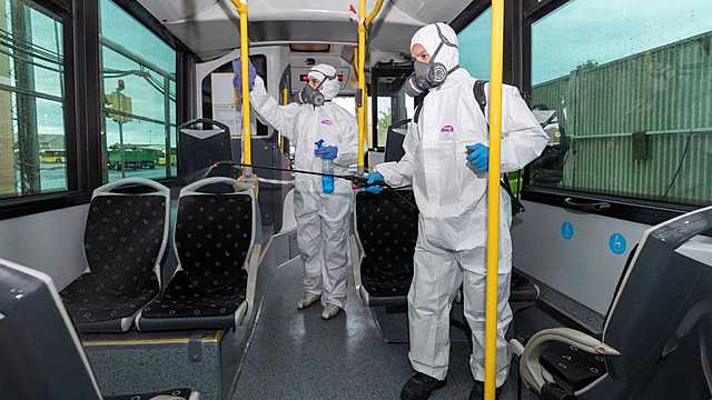 Exhortación a reducir al máximo la movilidad mediante el transporte colectivo de pasajeros y solicitud a las empresas para que extremen las medidas de higiene, tanto para el personal como para los pasajeros.