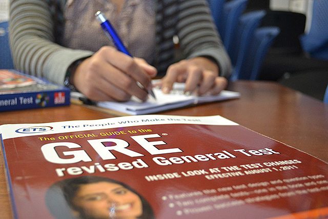 Exámenes de registro de graduados (GRE)