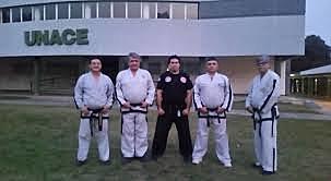 Enseñanza de los  maestros coreanos  a los soldados de los EE.UU Taekwondo