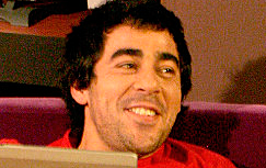 He started filming the serie "Aqui no hay quien viva".