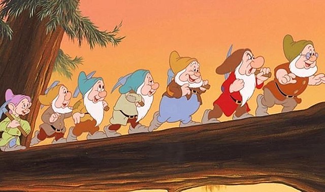 La llegada de los enanitos