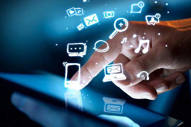 Extensión del beneficio de acceso a Internet a 120.000 servicios del plan Universal Hogares, sin costo.