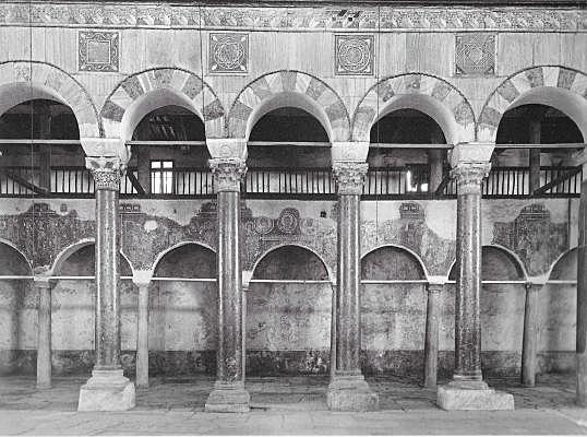 904 μ.χ Ύστερα από καταστροφή από πυρκαγιά ανοικοδομήθηκε με κάποιες διαφοροποιήσεις