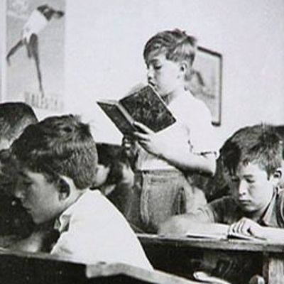 Timeline: FUNDAMENTOS CURRICULARES DESDE INICIOS DEL SIGLO XX HASTA LA SOCIEDAD DEL CONOCIMIENTO