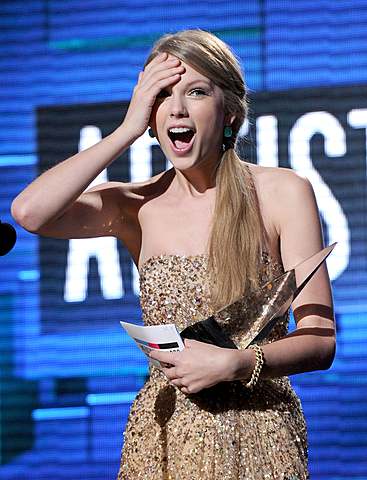 "Taylor rompe récords en la lista Billboard"