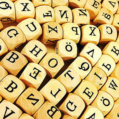 Timeline: Lingüística. Autores que aportaron a la ciencia.