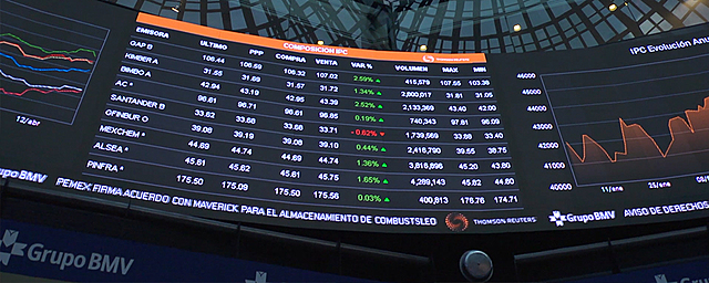 MPLEMENTACIÓN DE PANTALLAS INTERIORES Y UNA NUEVA EN EXTERIORES EN SU SEDE