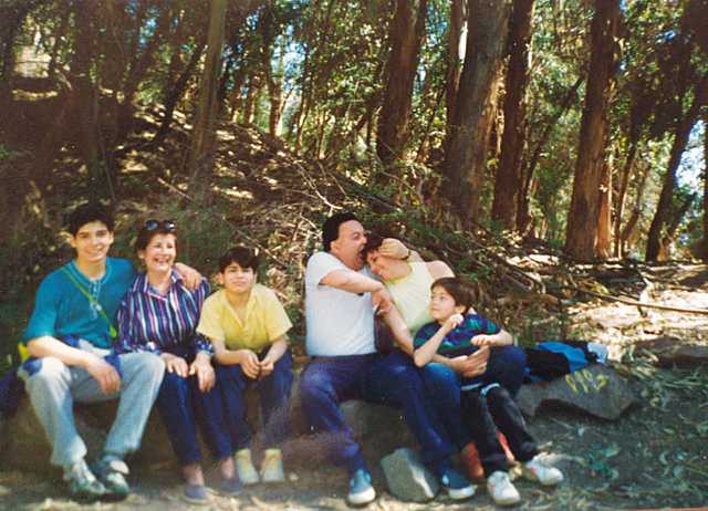 Nos vamos de paseo al cerro Santa Lucia en familia