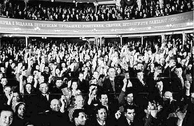 26 жовтня&nbsp;– Народні збори західної України