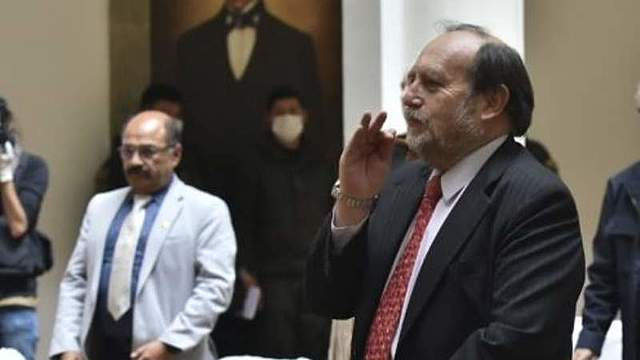 Añez designa a Marcelo Navajas como nuevo Ministro de Salud