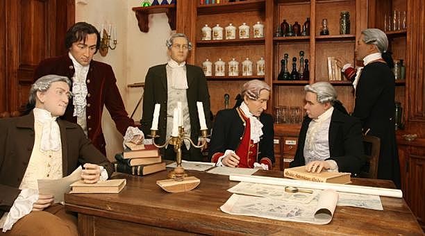 1736 Llega a Quito la Misión Geodésica.