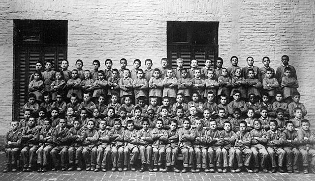 Creación de una Escuela Mercantil