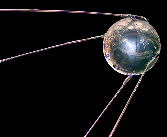 Lanzamiento del satélite SPUTNIK