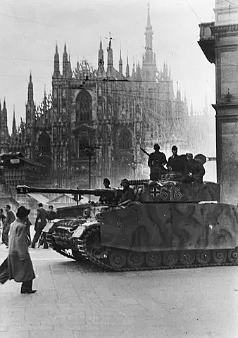 MILANO LIBERATA, POTERE CLNAI