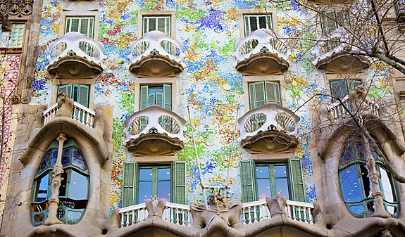 CASA BATTLO'