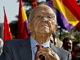 Muere Santiago Carrillo