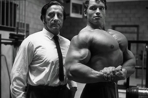 Trains under Joe Weider