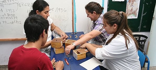 Fundación de la primera Escuela de Recuperación Psíquica.