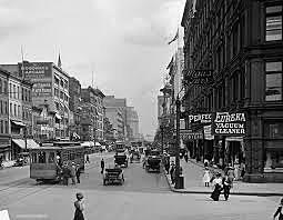PRIMERA CARRETERA PAVIMENTADA