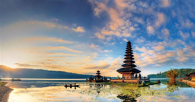 SHE TRAVELED TO BALI WITH HER HUSBAND