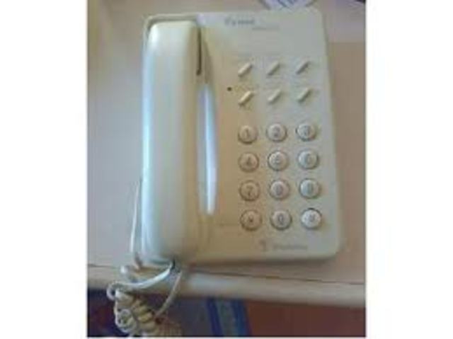 Teléfono fijo en casa