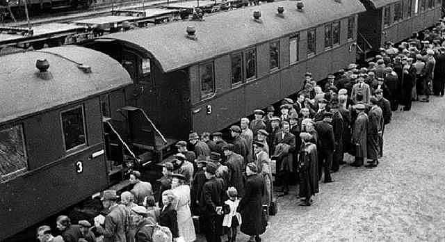 початок евакуації промислових підприємств з України &nbsp;за Урал