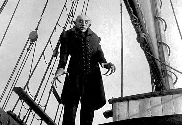 Nosferatu de Fiedrich Murnau.