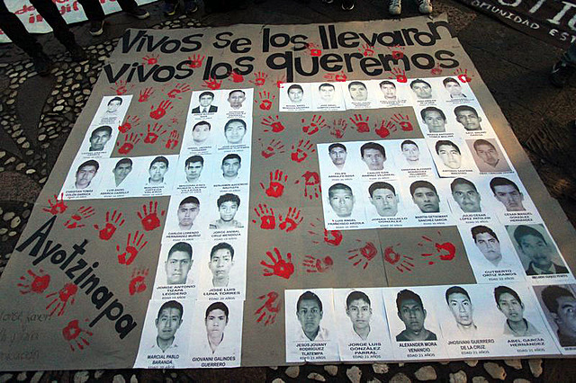 La desaparición forzada de los estudiantes de Ayotzinapa.