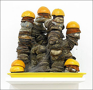 Manon Guilliez - Exposition temporaire / Michel Blazy : "Bar à orange" ( sculpture )