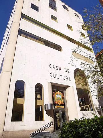 Asamblea en la Casa de la Cultura y manifestación local