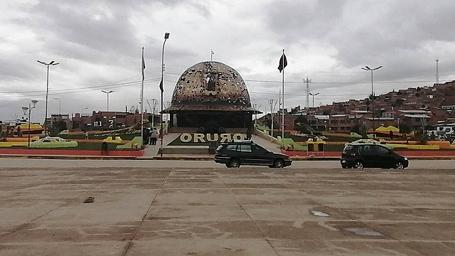 Oruro amplia cuarentena hasta el 30 de abril