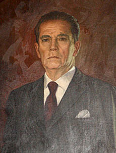 Rector Roberto Mendiola Orta