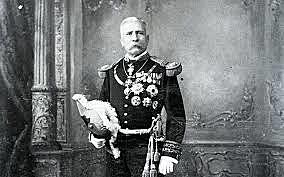 (1903)Porfirio Díaz acepta crear el cargo de vicepresidente con la condición de extender el tiempo en el poder a 6 años.