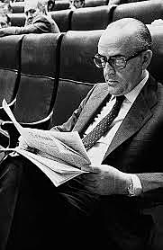 Dimisión Leopoldo Calvo Sotelo