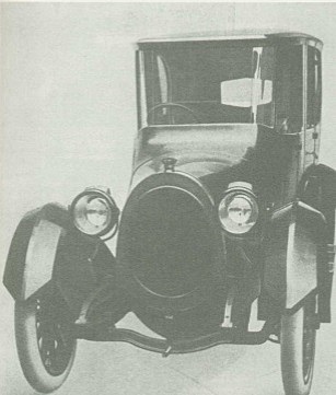 E.Neumman crea la automoción