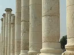 Rehoboam leads Judah in doing evil