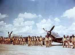 A mediados de 1944, México envió al Escuadrón 201, un grupo de pilotos que luchó en las Islas Filipinas.