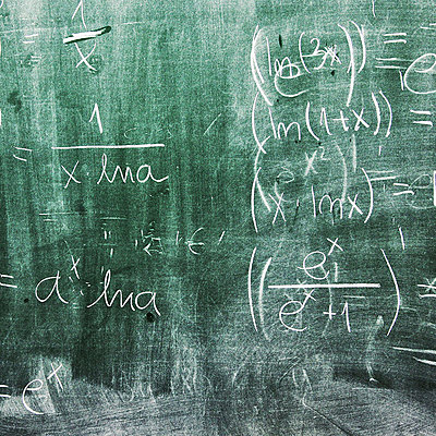 Timeline: История математических знаков и формул