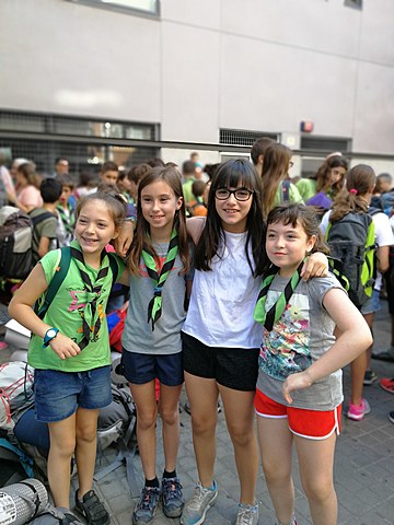 Les primeres convis amb món jove